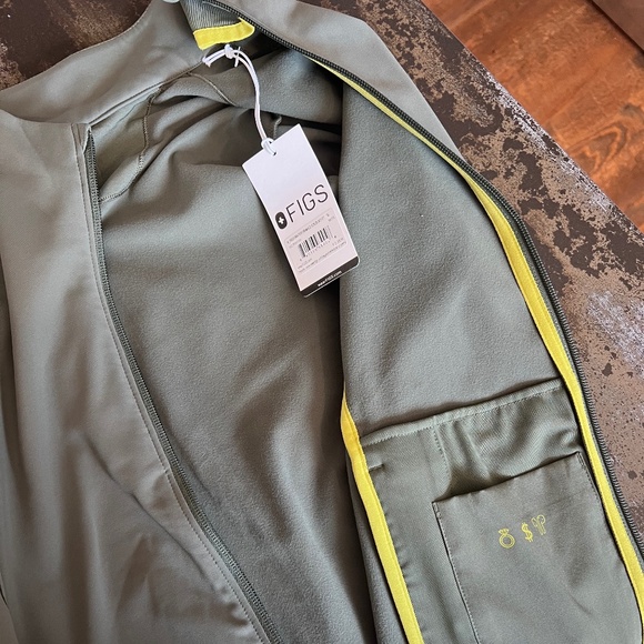 Jacket - Picture 1 of 2